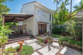 1 Soleux Private Peaceful House Alternative Near National Park with 2 Bedrooms and 2 Bathrooms Encl Yard